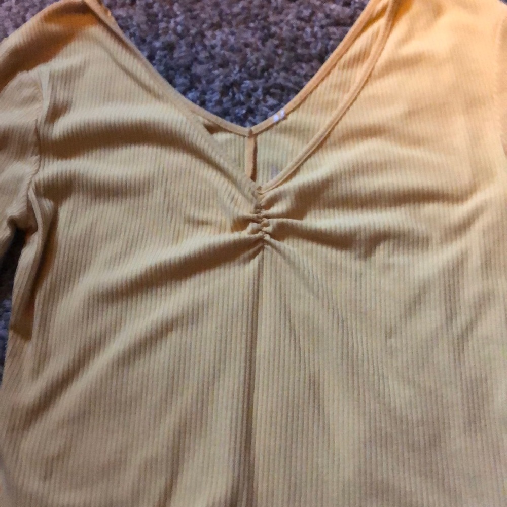 Long sleeve tee